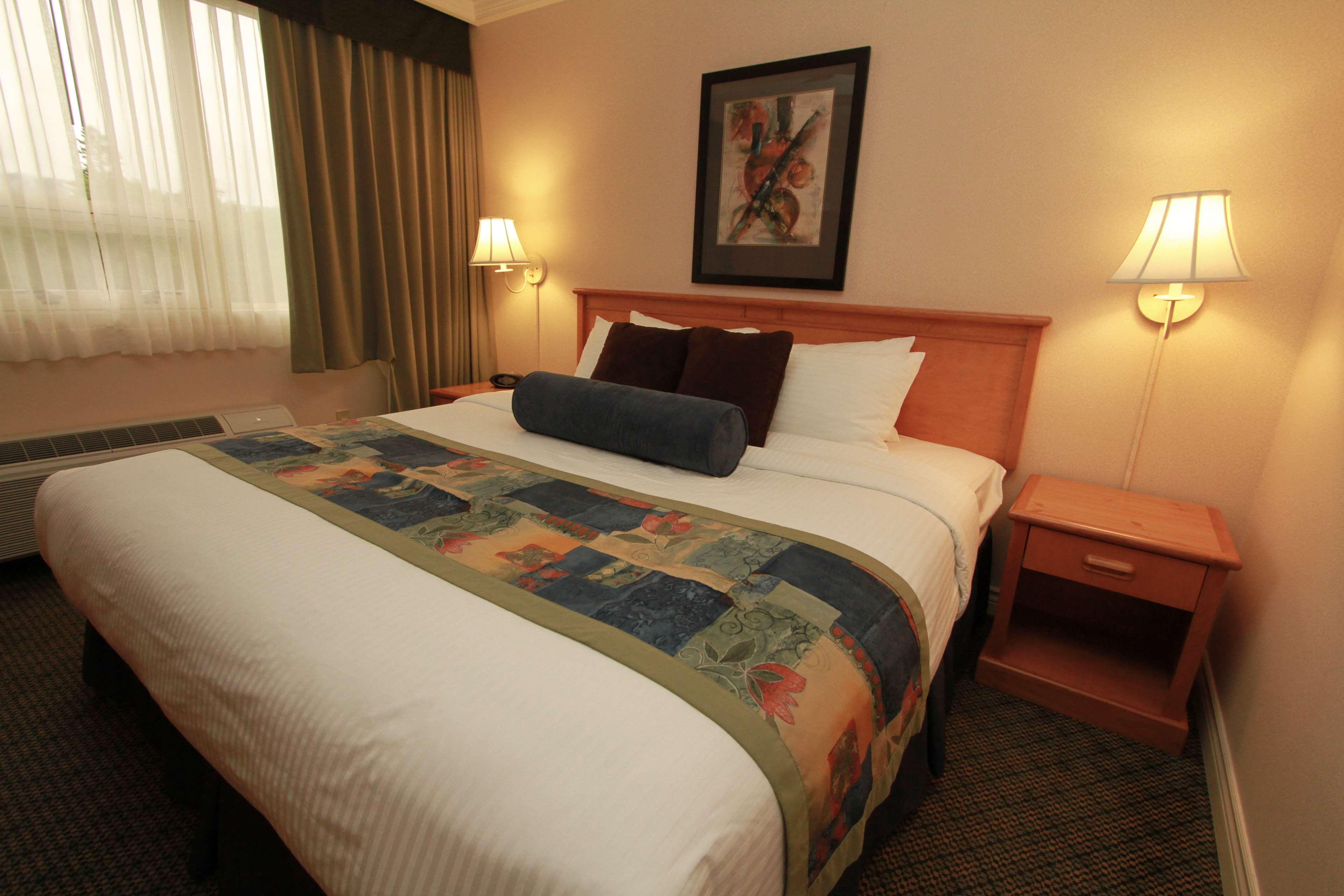 Best Western Plus Barclay Hotel Port Alberni Exterior photo