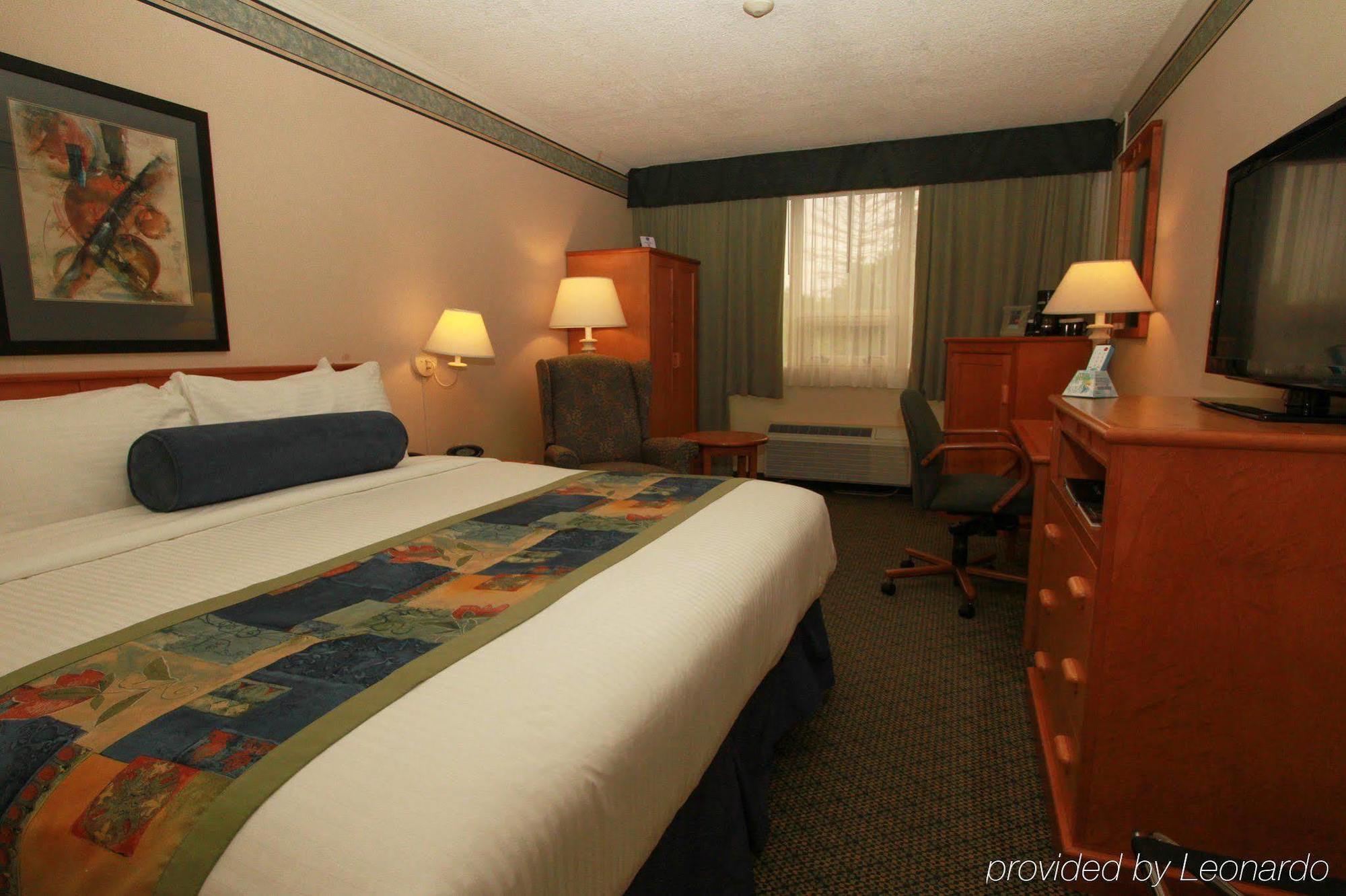 Best Western Plus Barclay Hotel Port Alberni Exterior photo